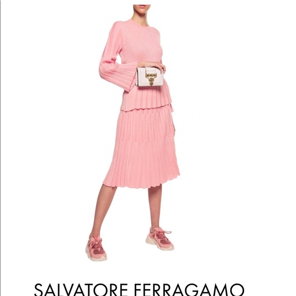 Salvatore Ferragamo sneakers. 7.5C - Picture 2 of 9